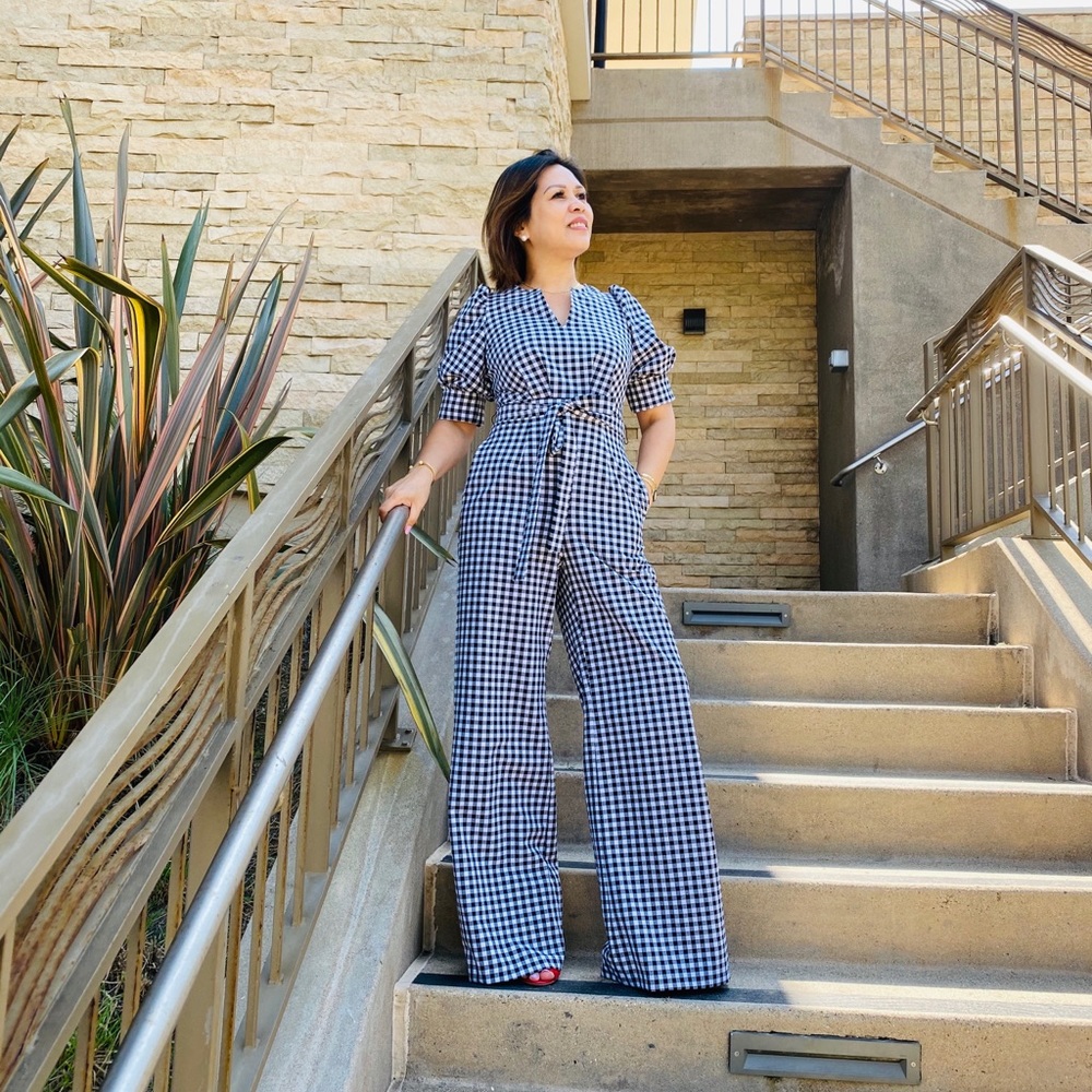 Beautiful checkered jumpsuit black & white. Good condition only worn twice.